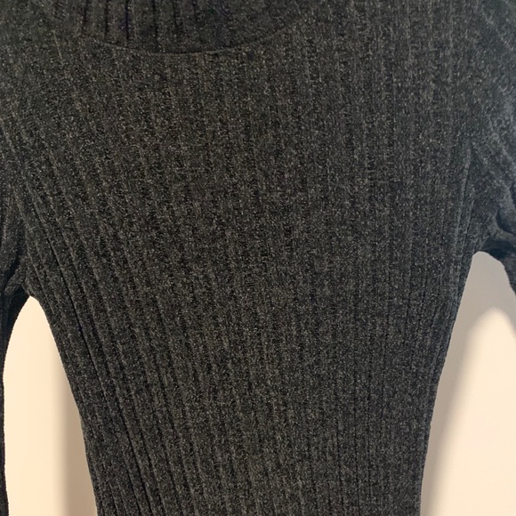 Classic black turtleneck - Picture 3 of 5